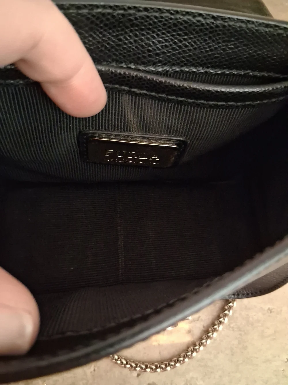 Furla Black Saffiano Leather Metropolis Mini
